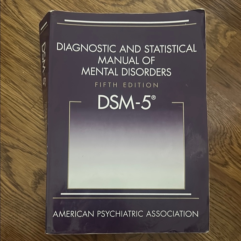 DSM-5 Manual by - Purple Cover